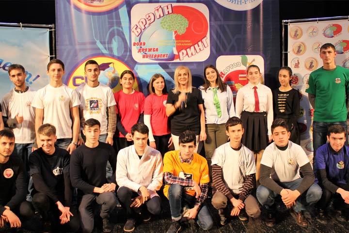 Капитаны команд - участниц XVI чемпионата РСО - Алания по игре "Брэйн-ринг"